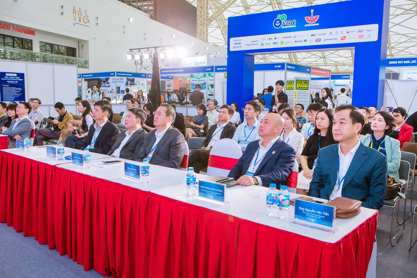 Hội thảo “Hệ sinh thái xanh cho công nghiệp hỗ trợ – Nền tảng thu hút FDI thế hệ mới”